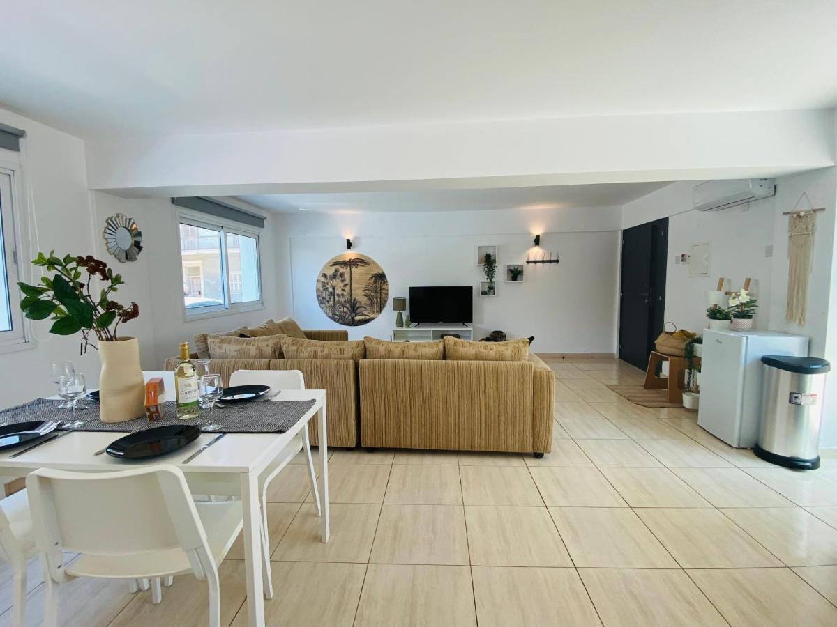 Serena'S 2-Br Apartment In Larnaca Lárnaca Exterior foto