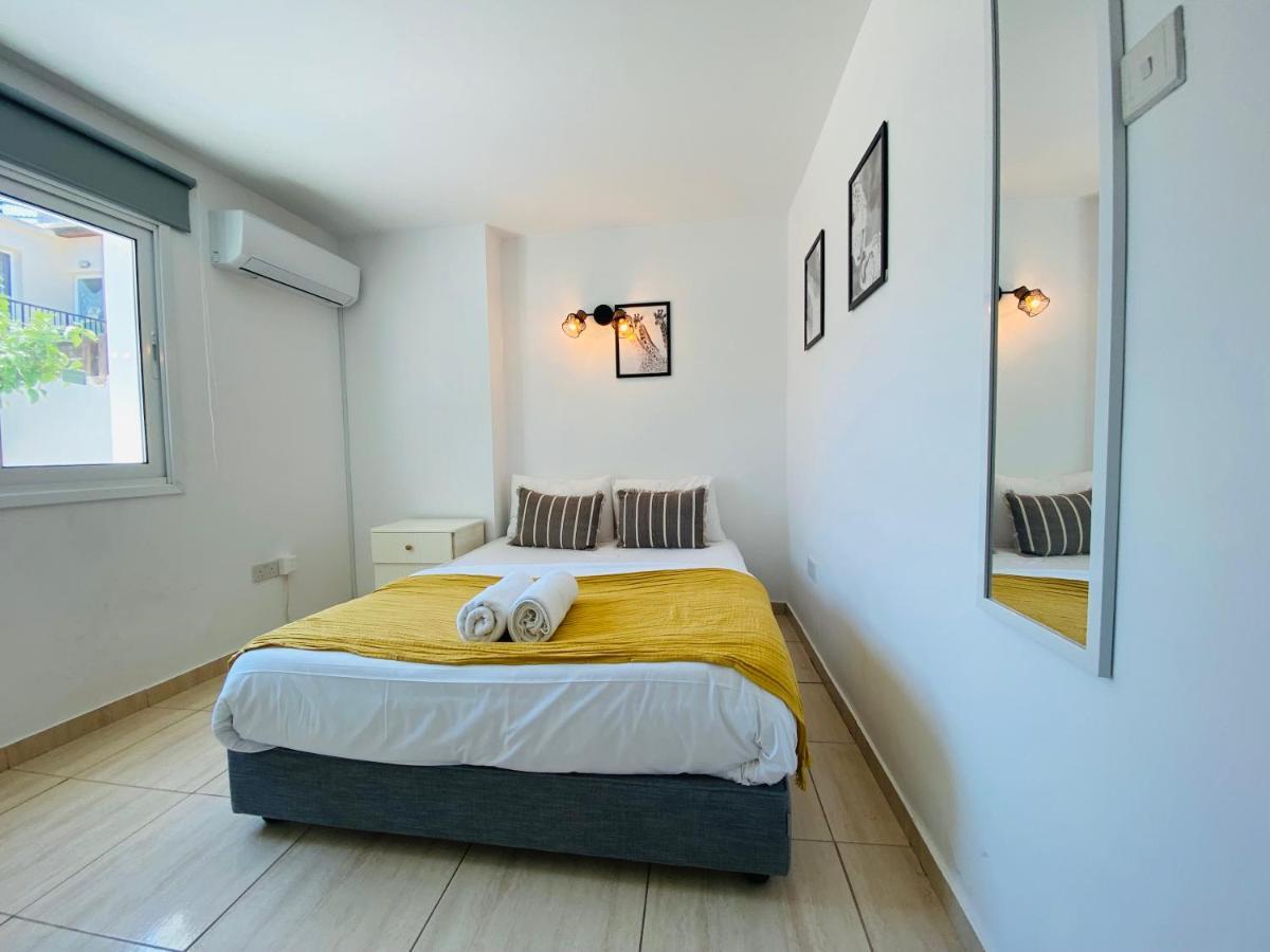 Serena'S 2-Br Apartment In Larnaca Lárnaca Exterior foto