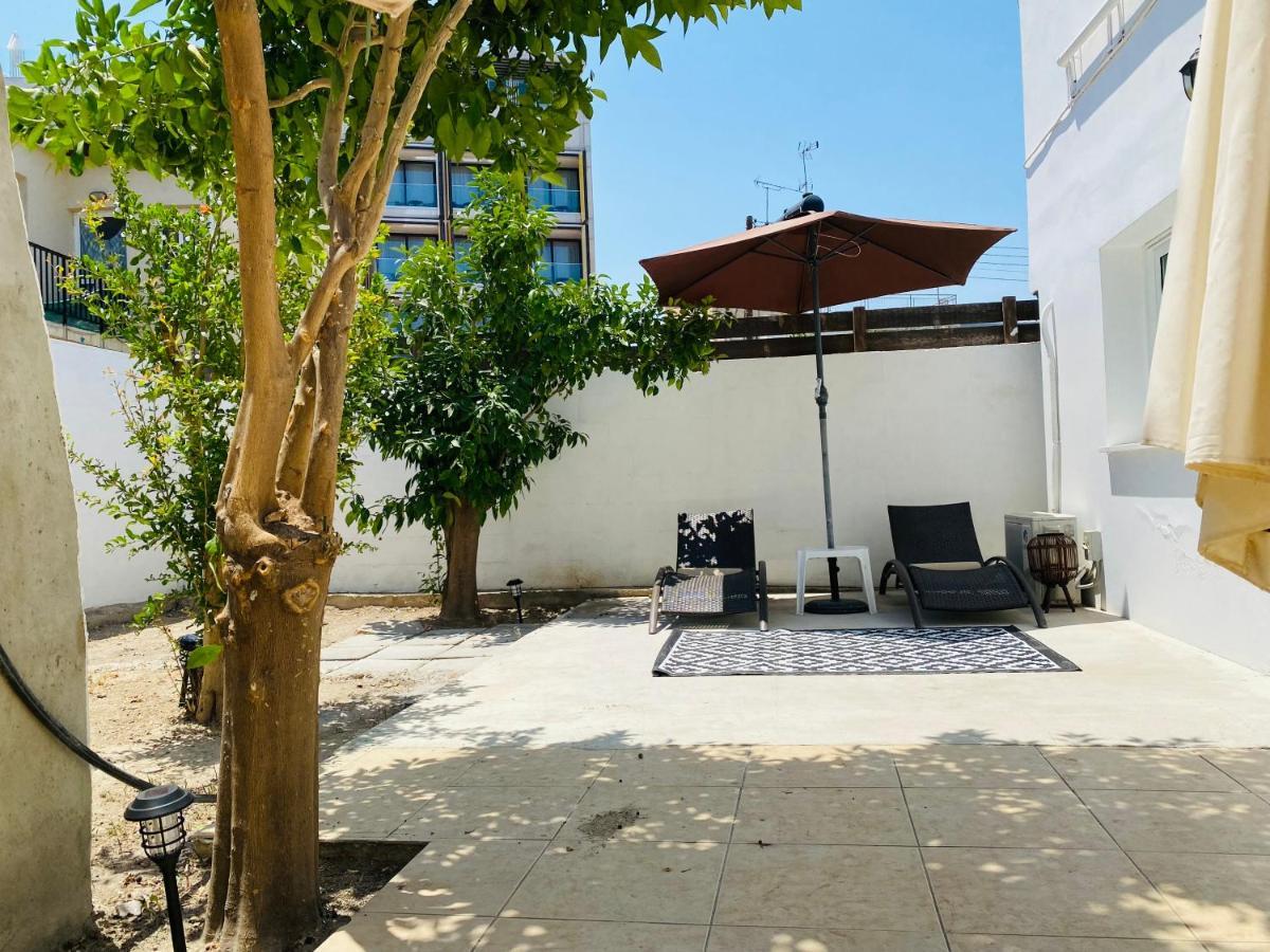 Serena'S 2-Br Apartment In Larnaca Lárnaca Exterior foto