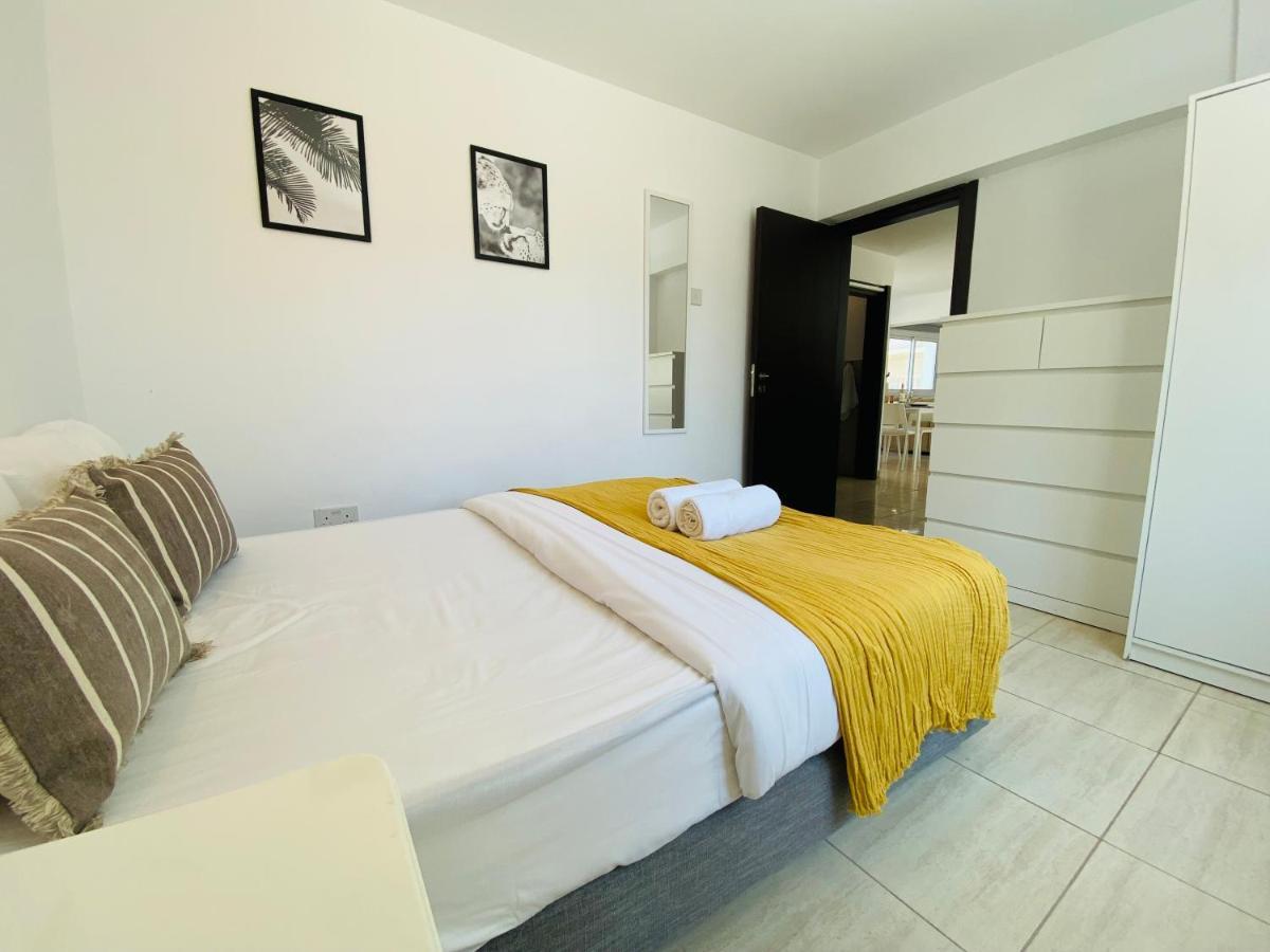 Serena'S 2-Br Apartment In Larnaca Lárnaca Exterior foto